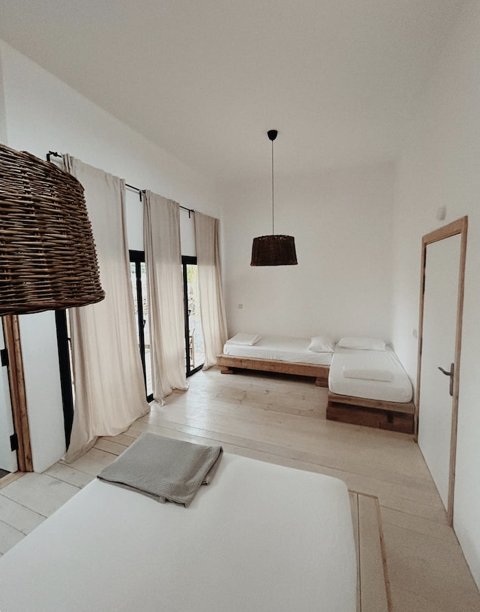 Dreibettzimmer Weitwinkelansicht